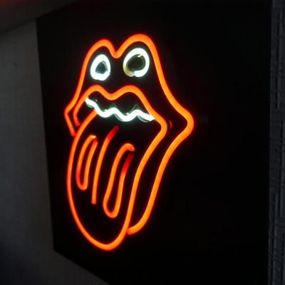 Mingo Neon Lamp (Licking Tongue)